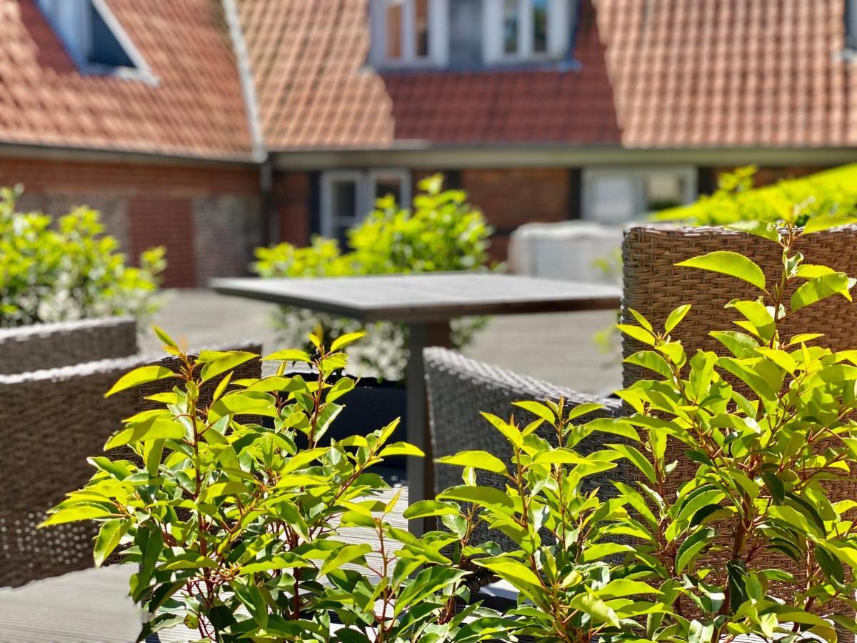 Schoene Ferienwohnungen Teilweise Mit Dachterrasse Im Herzen Von Itzehoe Exterior foto