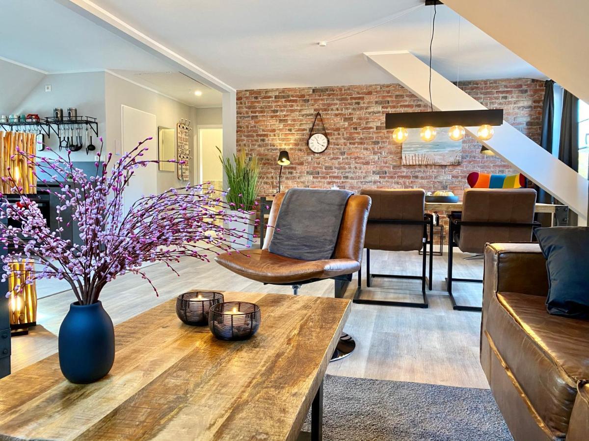 Schoene Ferienwohnungen Teilweise Mit Dachterrasse Im Herzen Von Itzehoe Exterior foto