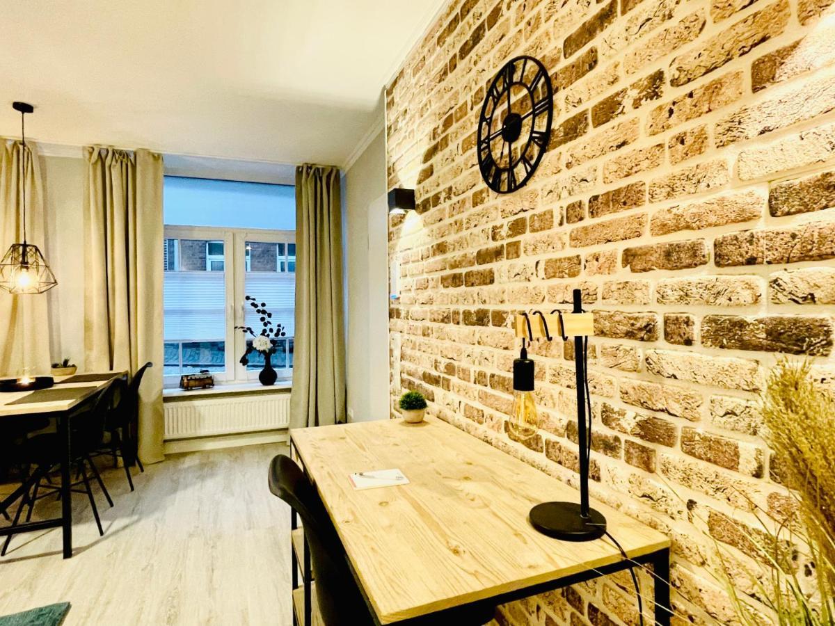 Schoene Ferienwohnungen Teilweise Mit Dachterrasse Im Herzen Von Itzehoe Exterior foto